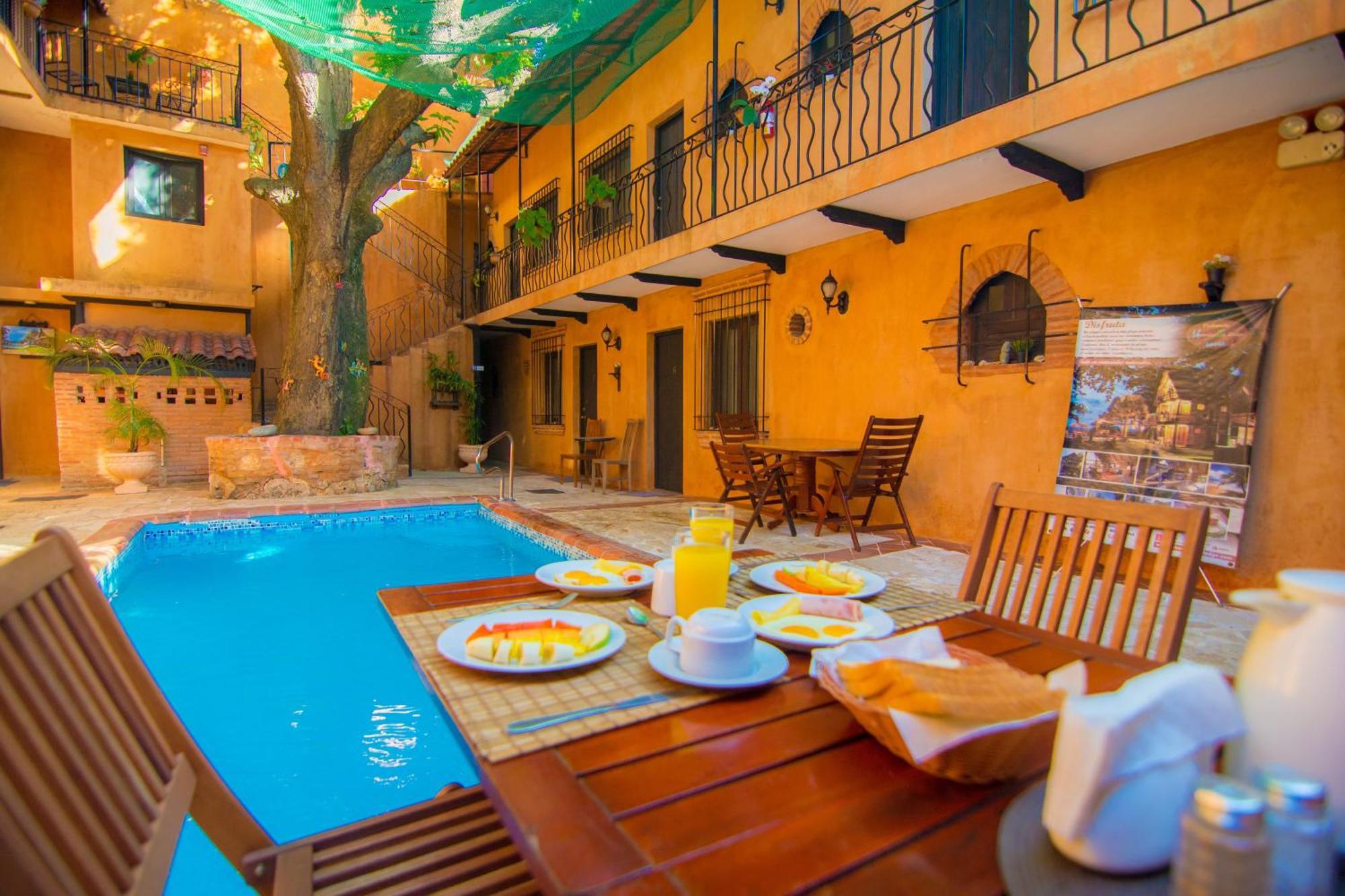 Boutique Hotel Colonial Santo Domingo Esterno foto