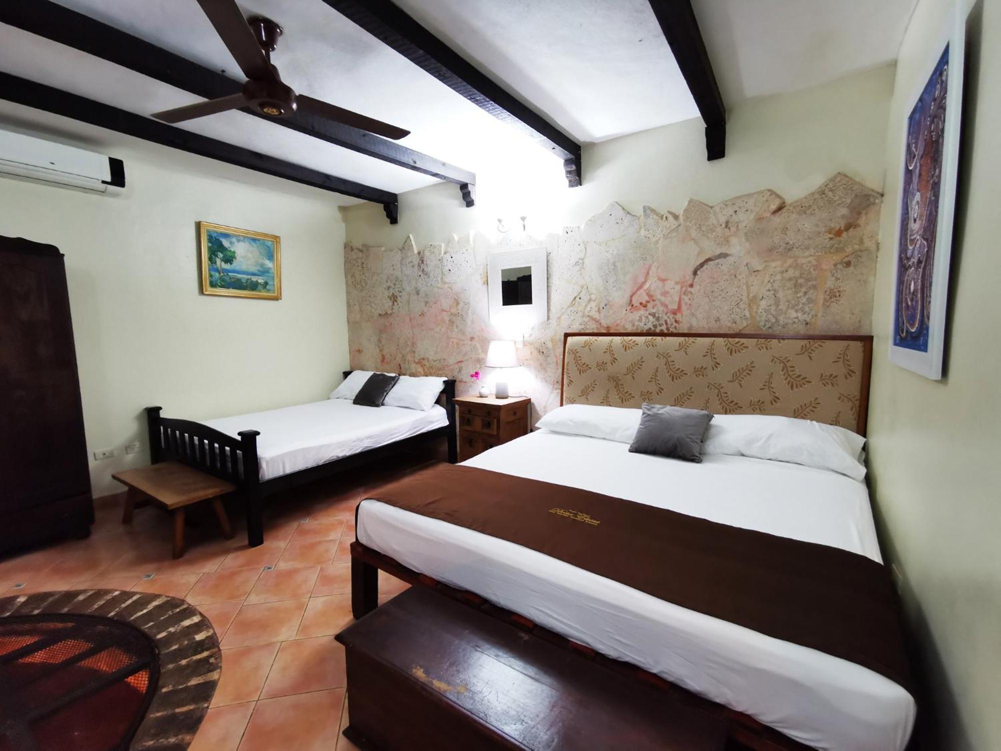 Boutique Hotel Colonial Santo Domingo Esterno foto